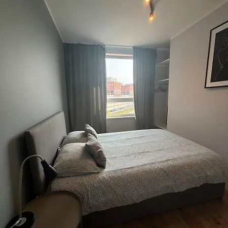 Escape A44 Apartman *